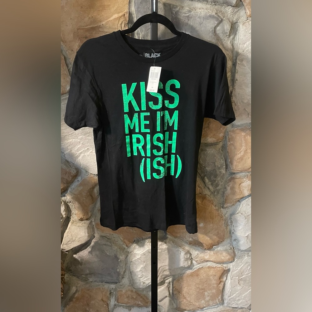 NWT. Size small hot topic Irishish ☘️🇮🇪 shirt!